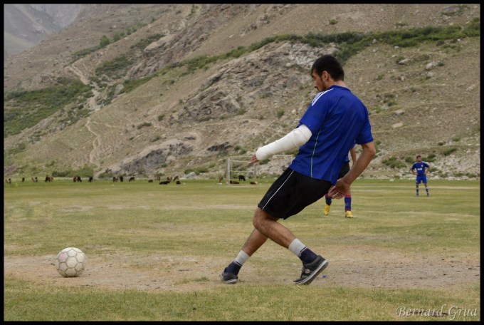 Plaster do prevent to defend village honour