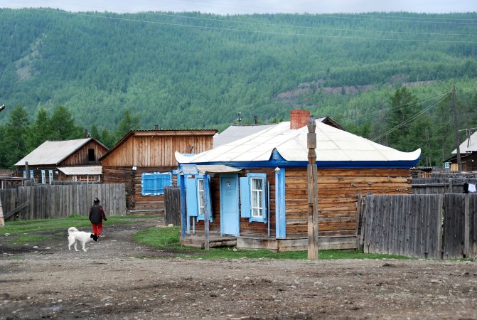 Sorok, principal village permanent des Soyots. Eté 2008 6 Bernard Grua