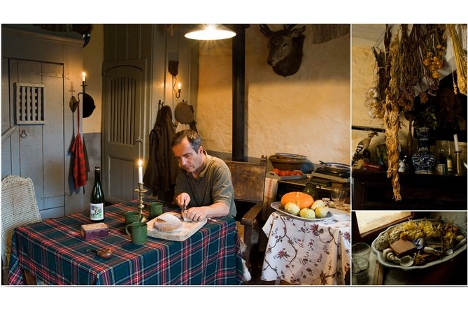 Bernard Grua, mise en scène à Guiscriff dans une maison ancienne. Centre Bretagne.