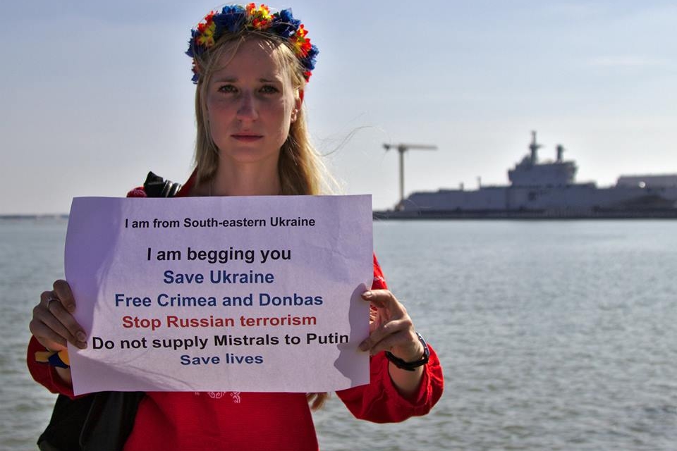 Bernard Grua, quatrième manifestation contre la livraison des navires Mistral à Vladimir Poutine. Saint Nazaire 7 septembre 2014 - No Mistrals for Putin - Liza