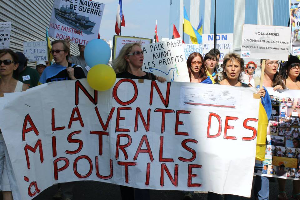 Bernard Grua, quatrième manifestation contre la livraison des navires Mistral à Vladimir Poutine. Saint Nazaire 7 septembre 2014 - No Mistrals for Putin - Défilé