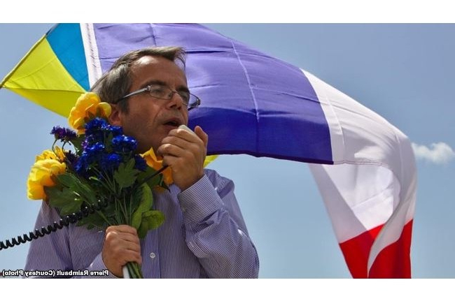 Bernard Grua, discours au cours d'une manifestation "No Mistrals for Putin" à St Nazaire