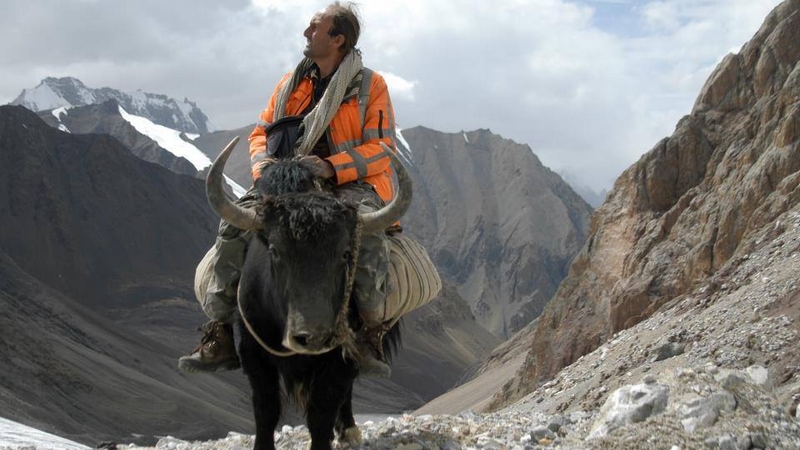 Pamir serai guest house, Chapursan Valley, Alam Jan Dario, Family
