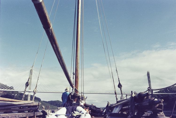 Міст Теренез на р.Ольн, світовий рекорд довжини однієї секції мосту, 515 метрів завдовжки, Козацька чайка «Пресвята Покрова», Світлини Юліана Куклевського