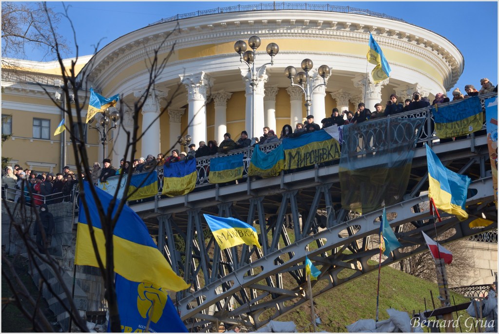 Liens vers les articles de Bernard Grua classés thématiquement: Géopolitique & crises, Patrimoine et culture, Reportages, Photographie,
Cyberdélinquance et prophylaxie
SEO et sites web.
Contributions autres médias
Société civile.