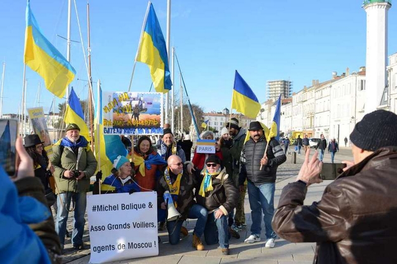 Michel Balique et l'association des amis des grands voiliers. Vieux port de La Rochelle