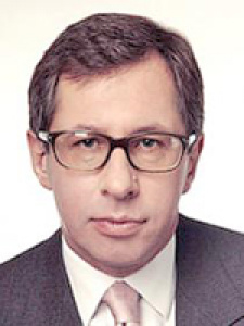 Shtandart, Petr Aven, dirige Alfa Bank jusqu'en mars 2022