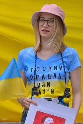 Michel Balique, jeune Ukrainienne manifestant à Nantes, 4 juin 2022