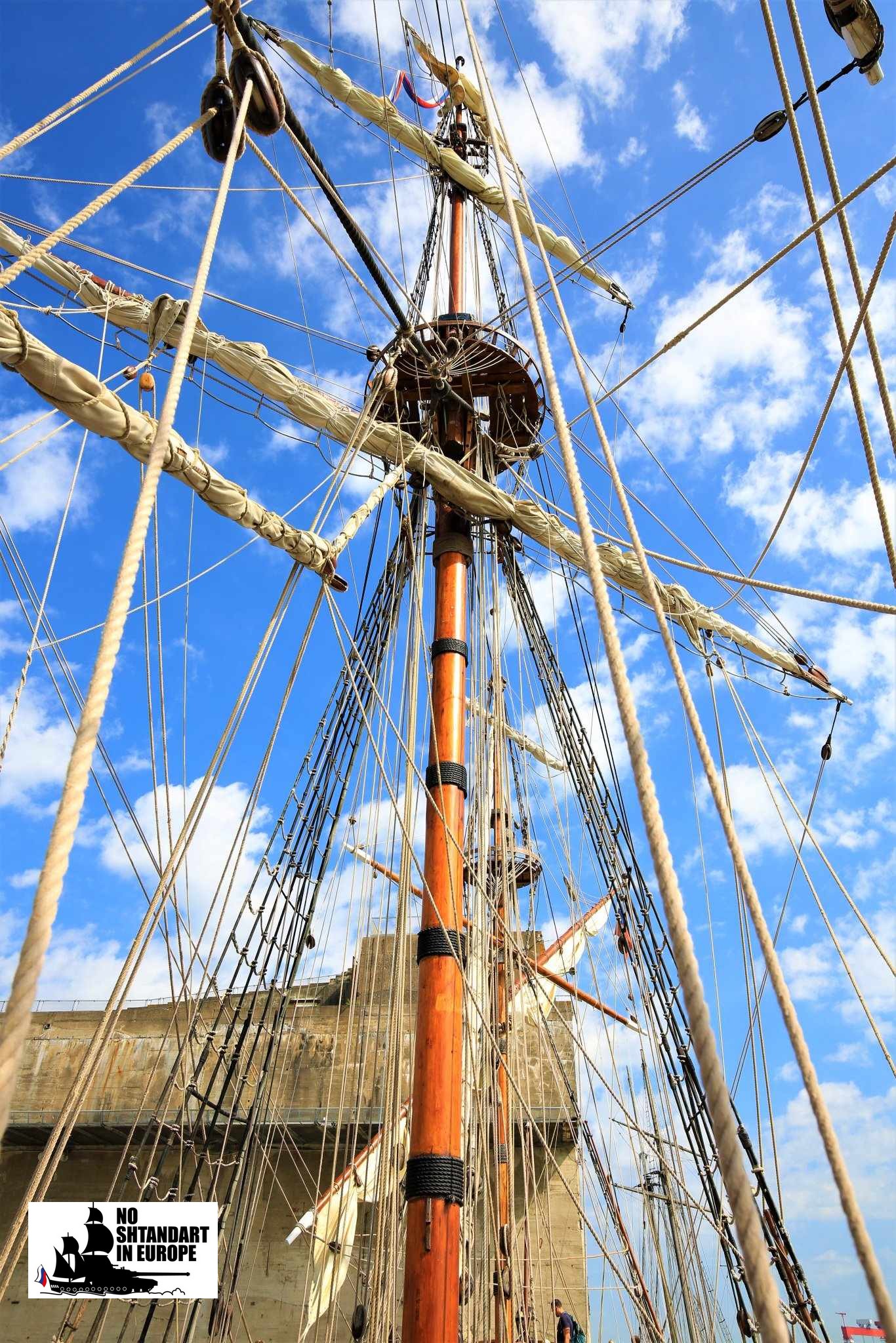 Shtandart à Saint-Nazaire, mât