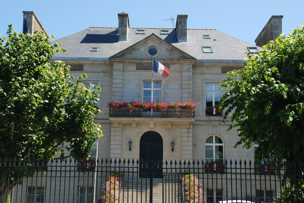 Comment et pourquoi Paimpol s&rsquo;apprête à frauder la législation européenne et à collaborer avec un représentant du régime&nbsp;russe?