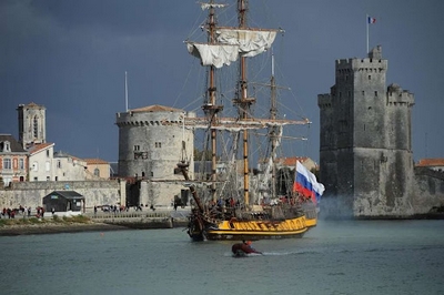 Patrice Bernier, frégate russe Shtandart : France3 - La Frégate russe le Shtandart attendue à La Rochelle - 08/03/2022