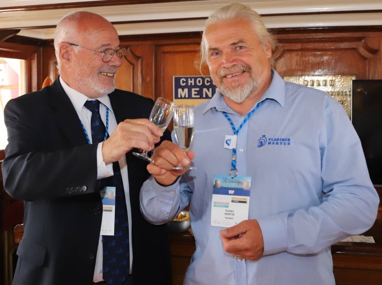 Michel Balique et Vladimir Martus à bord du Belem